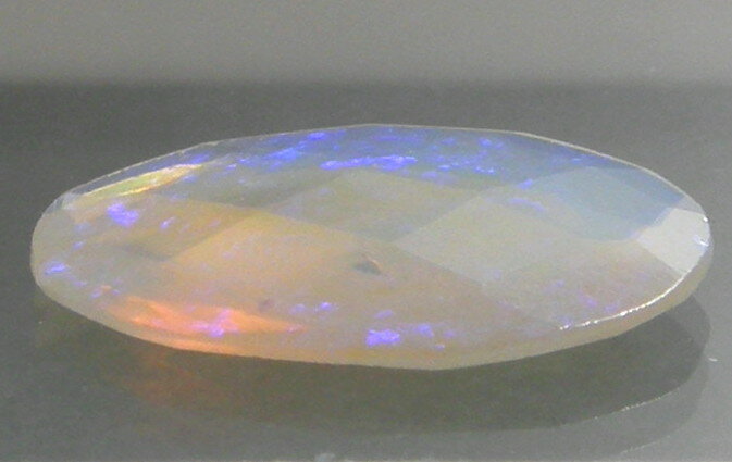 天然石 ウォーターオパール4.09ct　10月誕生石