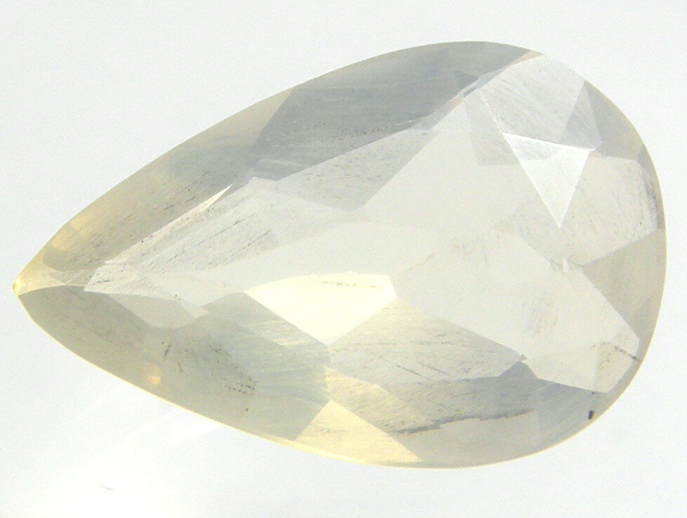 宝石名 天然石 コモンオパール 産地 オーストラリア産 重さ 3.03ct サイズ 石のサイズ 16x10.5x4.95ミリ 色 ライトイエロー色 商品説明 ペアシェイプカット コモンオパール。 発送 簡易書留郵便も対応しています。重さにより価格変わります。基本440円