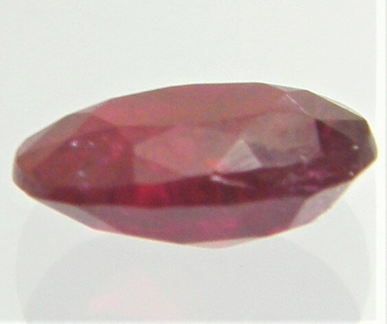 非加熱石 ルビー0.615ct　7月誕生石
