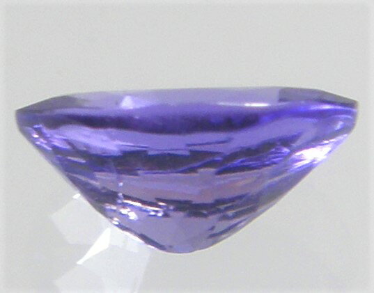 天然石　タンザナイト0．78ct