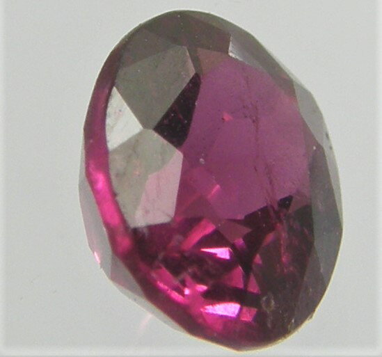 Gems 楽天市場支店の天然石　カラーチェンジガーネット1．43ct｜アングル3