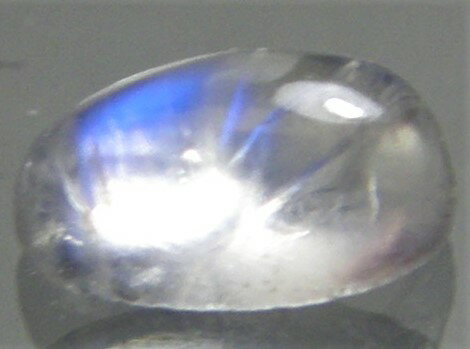 天然石　ロイヤルブルームーンストーン0．29ct