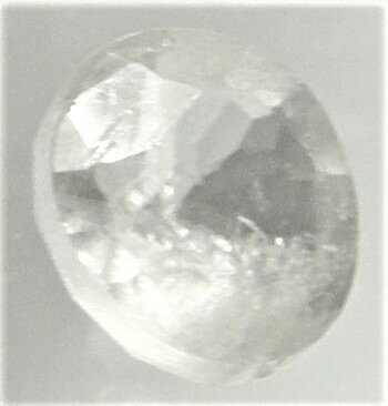 天然石　フォルステライト0．32ct