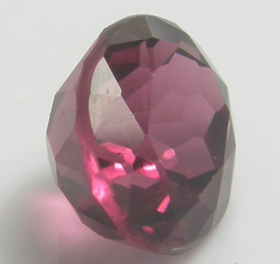 Gems 楽天市場支店の天然石　ロードライトガーネット2．33ct｜アングル2