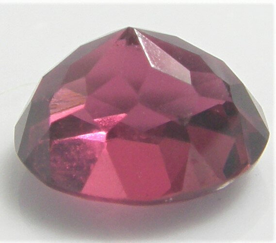 Gems 楽天市場支店の天然石　ロードライトガーネット2．33ct｜アングル3