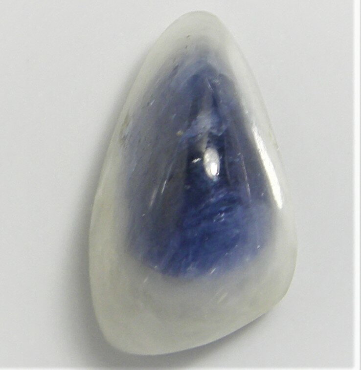 天然石　アイ・ソーダライト21．01ct