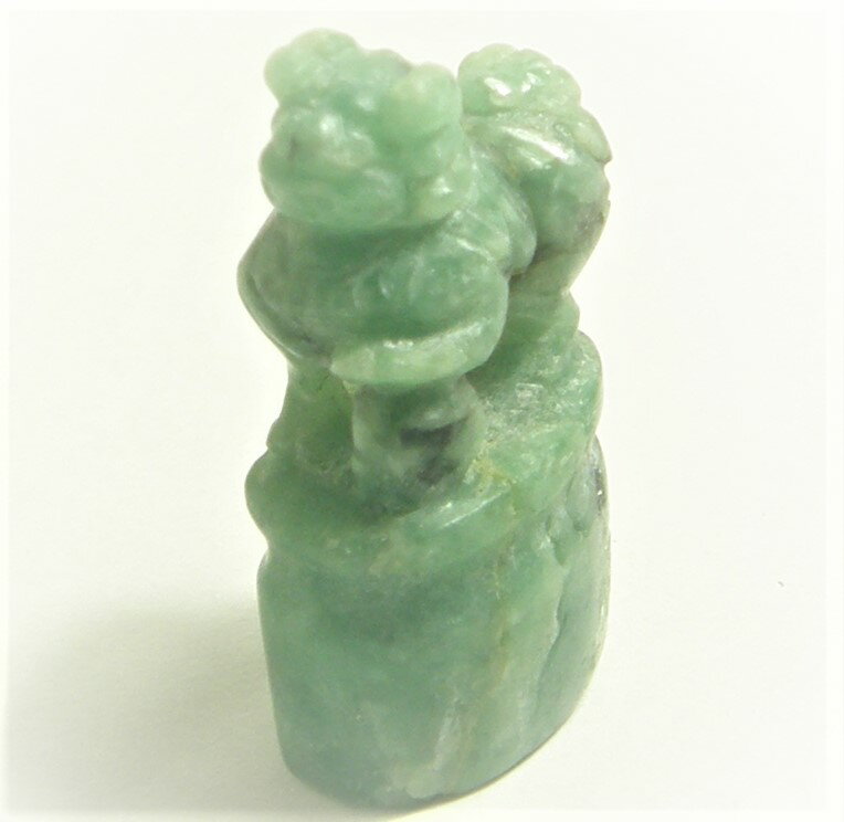 天然石 翡翠48.21ct彫刻品