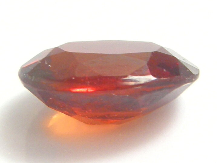 天然石　アルマンダイトガーネット3．03ct