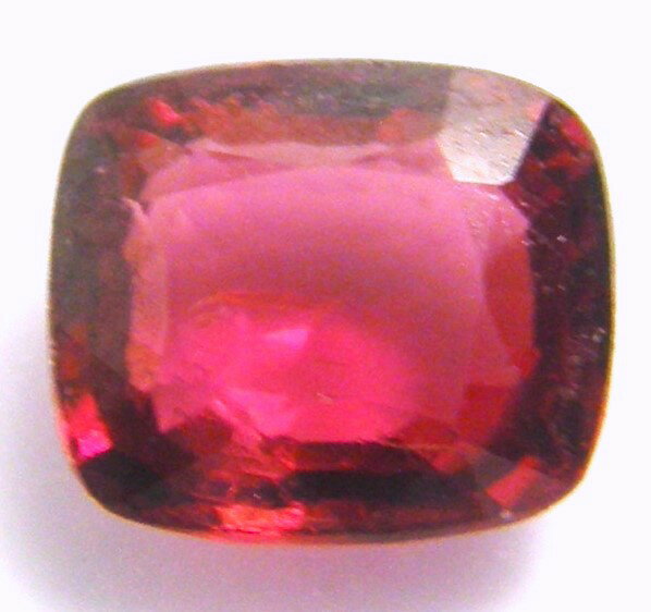 天然 レッドスピネル0.90ct ミャンマー産