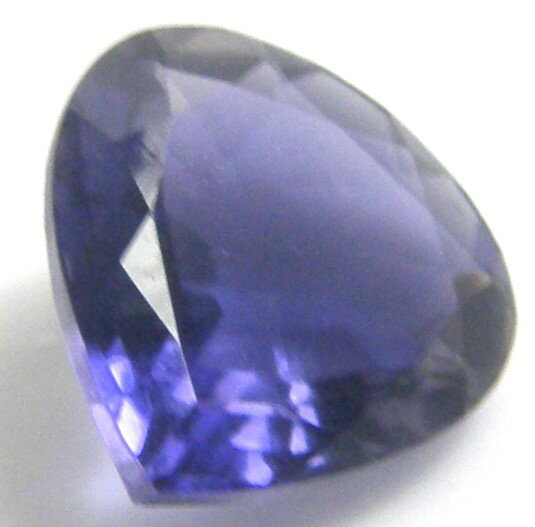 天然　アイオライト1．57ct