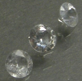 天然　ホワイトサファイア0．34ct　3個