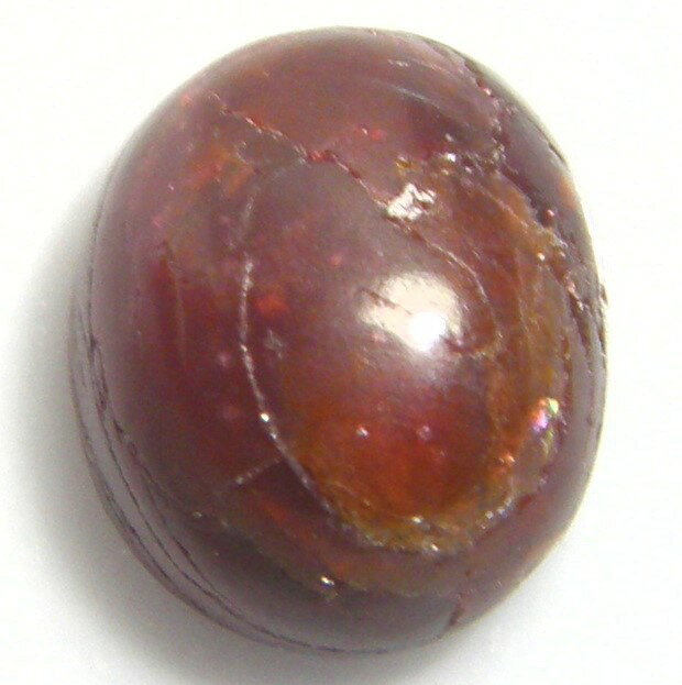宝石名 天然 　レッドスピネル　 産地 　ブラジル産 重さ 　2．65ct サイズ 　8．7x7．4x4．2ミリ 色 　赤色 商品説明 　カボションカット　ミャンマー　モゴック産　レッドスピネル　キズ多い。 発送 簡易書留郵便も対応しています。重さにより価格変わります。