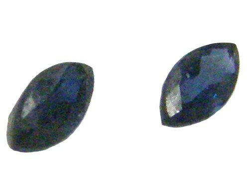 天然　ブルーサファイア0．29ctペア　マーキス