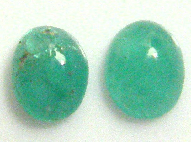 合成　エメラルド0．36ctペア