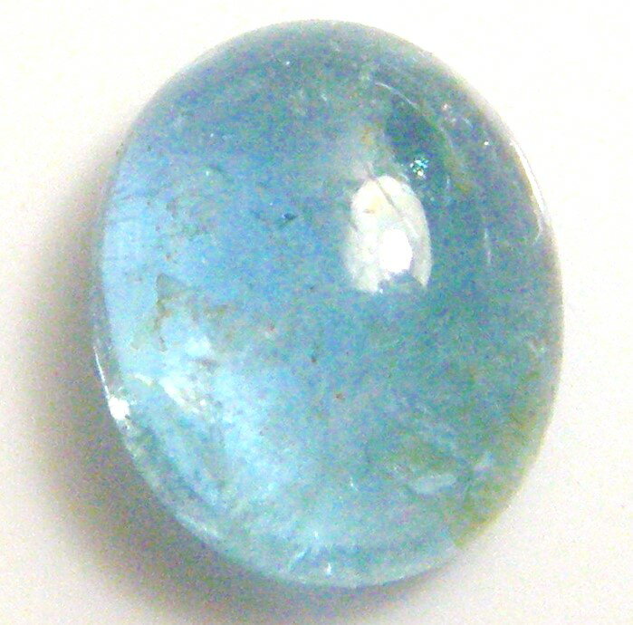 宝石名 天然　アクアマリン 産地 　ブラジル産 重さ 　4．03ct サイズ 　11．2x9．3x5．5ミリ 色 　ブルー色 商品説明 　濃いブルーカラーカボッションカットアクアマリン「ベリル」。 発送 簡易書留郵便も対応しています。重さに...