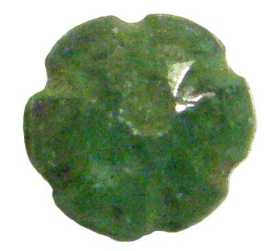 天然　エメラルド0．29ct　彫刻品