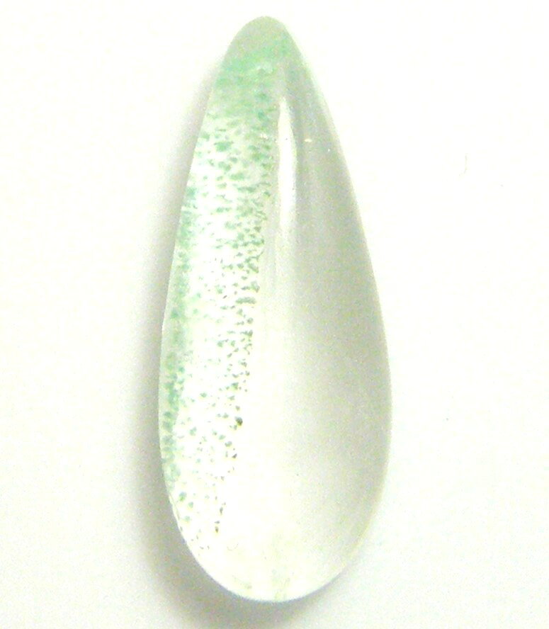 宝石名 天然　グリーンファントムクォーツ 産地 　ブラジル産 重さ 　4．01ct サイズ 　17．9x7．2x4．5ミリ 色 ホワイト色 商品説明 　グリーンファントムクォーツ　ペアシェイプカボションカット。 発送 簡易書留郵便も対応しています。重さにより価格変わります。