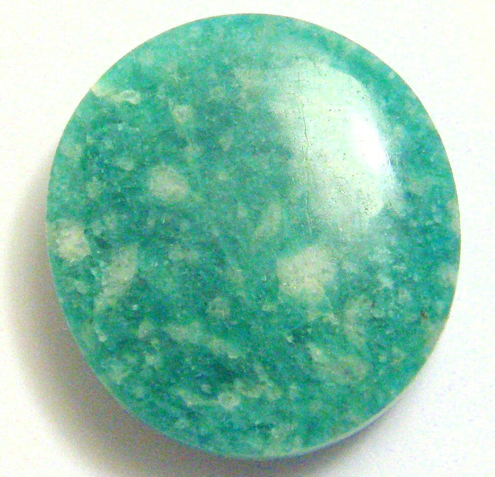 宝石名 天然　アマゾナイト 産地 　マダガスカル産 重さ 　34．29ct サイズ 　23x21x8．2ミリ 色 　グリーン色 商品説明 　両面カボションカット。 発送 簡易書留郵便も対応しています。重さにより価格変わります。