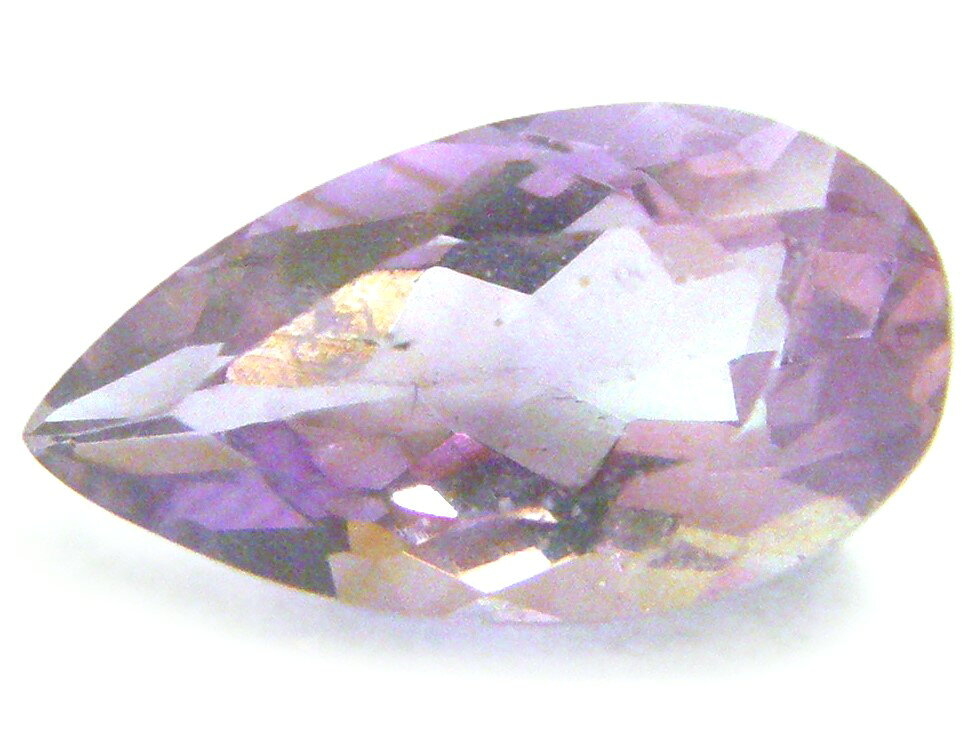宝石名 　天然石　アメジスト 産地 　ブラジル産 重さ 　4．08ct サイズ 　14．9x8．1x6．1ミリ 色 　パープル色 商品説明 　ペアシェイプカット　アメジスト。 発送 簡易書留郵便も対応しています。重さにより価格変わります。