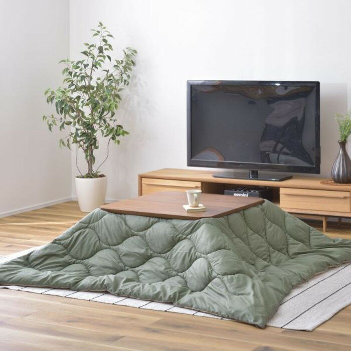 こたつ 炬燵 コタツ布団 正方形 グリーン／ベージュ ブラック／グレー W190×D190 こたつ布団 正方形 190×190 防寒 シンプル おしゃれ 収納バッグ付き キャンプ アウトドア リバーシブル 持ち運び カーキ ベージュ azu-kk-167 あす楽 こたつ用掛け布団 こたつ用布