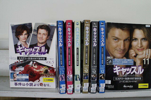 ★レンタル落ちの中古品です。★ケースなしでディスクとジャケットのみでの発送となります。※画像でケースが写っている場合も、発送時にケースは外します。★画像の多少の乱れや、再生に支障のない傷に関してましてはご了承下さい。★ジャケットにヤケや折れ・僅かな破れ・擦り傷がある場合があります。★ジャケット及びディスクに管理用シール等の貼付けがある場合があります。 ★掲載している商品画像はサンプルです。実際と一部異なる場合があります。★特典等の付属品は付いておりません。★セル用の商品が混在している場合があります。★再生チェックはしておりません。※万が一正常に再生出来ない場合は、交換または返金にて対応致します。メールもしくは電話にてご連絡ください。