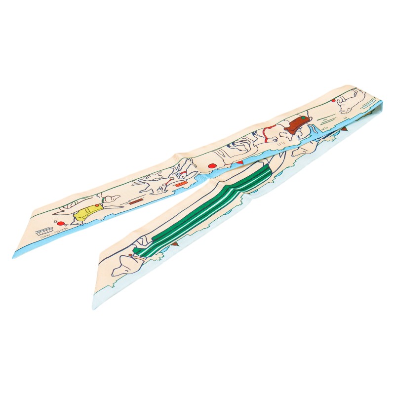 エルメス ツイリー Les Chiens Parisiens パリジャンの犬 スカーフ ベージュ ブルー マルチカラー シルク レディース HERMES 【中古】のサムネイル