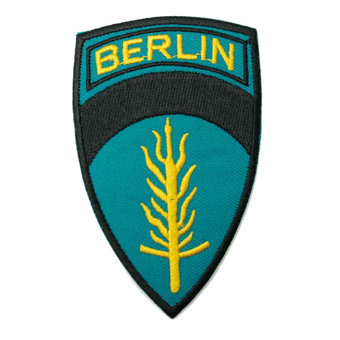 【アパレルスタッフセレクト】ワッペン アイロン BERLIN 紋章 ベルリン エンブレム...