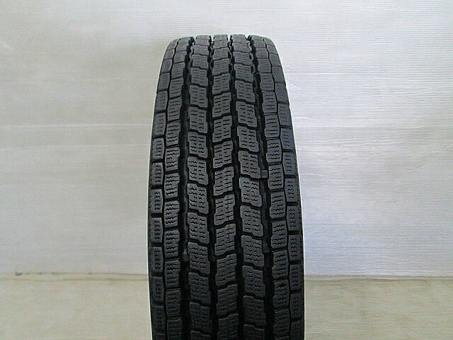 【中古スタッドレスタイヤ 145/80R12 80/78(145R12 6PR) 1本】【ヨコハマ ice GUARD IG91】 エブリィ キャリィ バモス クリッパートラック スクラムトラック スクラムバン ハイゼットカーゴ ハイゼットトラック バモスホビオなど軽トラ・軽バン
