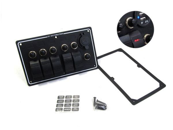 GREEN_Shopの【送料無料】 USB 2ポート付き 防水スイッチ　5連 スイッチパネル ロッカースイッチ 12V / 24V スイッチ マリンボート オープンデッキ 【海 船 ボート ジェット マリンスポーツ 小型船舶 ジェットスキー 水上 オートバイ】｜アングル2