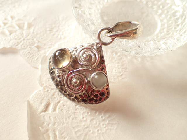 マルチストーンシルバー925渦巻き...