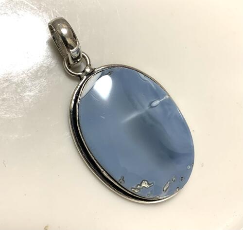 オーバルブルーオパールのシンプルシルバープレートペンダントトップB