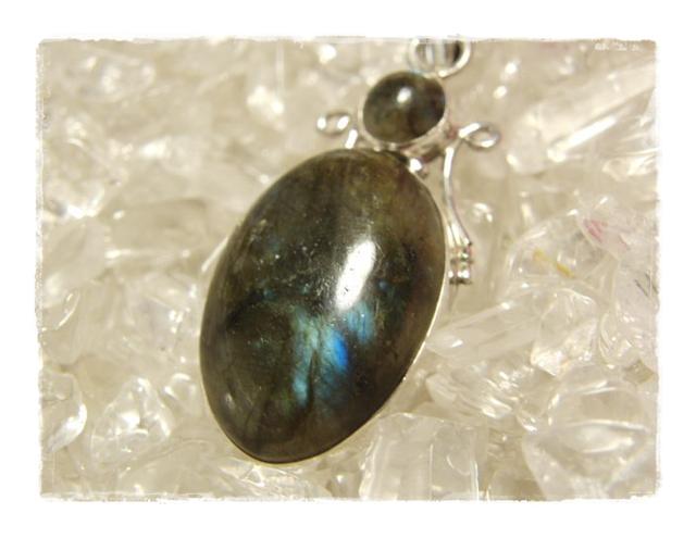 オーバル＆ラウンドラブラドライトの...