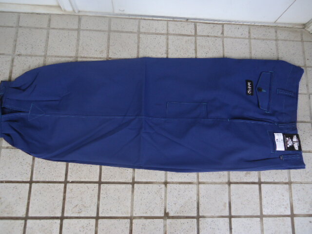 ★シルバードラゴン！！ワンタックニッカズボン NO-TOB380 ブルー。