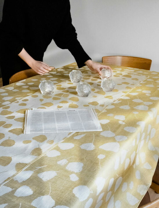 楽天北欧雑貨と音楽 HAFEN ハーフェン【SALE セール】FINE LITTLE DAY | BOUQUET TABLECLOTH - YELLOW （147x250cm） （48112-52） | テーブルクロス 北欧 リネン ナチュラル