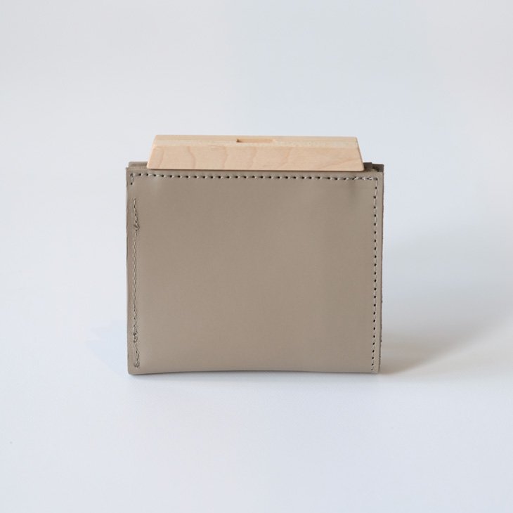 yuruku (륯) | Wood Plate Folder Half Wallet 2 (gray) |  쥶å ̵ ץ 