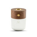 Gingko Design (ギンコーデザイン)Smart Diffuser Lampnatural (walnut wood)ディフューザー アロマグッズ アロマポット インテリア シンプルな空間のためのスマートディフューザー。 GINGKO(ギンコー)は2011年、英国オックスフォードにてポール・サンと妻のナタリーによって設立された、高品質な家庭製品とデザインギフトを生み出す会社です。「時間はよりスマートでスタイリッシュ、シンプルで機能的に表現できる」との思いで、2010年にキューブクリッククロックをデザインしたのが始まりです。時として私たちの生活はとても複雑で、テクノロジーは過剰なことがあります。GINGKOの製品は常にシンプルで、最新技術を含みつつも審美性を損なうことのない、新しいアプローチを提案してゆきます。 スマートディフューザーランプは、ポータブルでリアルなウッドのデスクライトです。便利なタッチセンサーコントロールで、美しい光を放ちながら、静かにゆっくりとお部屋をお気に入りの香りで満たします。 ■USB 充電（AC アダプタは付属しません) ■リチウムイオン電池内蔵 ■連続使用可能時間＜ランプ＞約3-10 時間＜ディフューザー＞約1-2 回 ■商品詳細 品番 gnk040006 製造国 中国 ブランド名 Gingko Design (ギンコーデザイン) 素材 天然木、フロストアクリルガラス、銅 取り扱いサイズ / 重量 約65×90×65mm / 約295g コンディション 新品 配送方法 宅配便 備考 - ★在庫の無い商品、サイズ、カラーにつきましてはお取り寄せ可能な場合もございます。お気軽にお問い合せください。 ★色味はブラウザ上と、実際の商品とは誤差があることがございます。予めご了承ください。