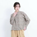 TUTIE. (ツチエ) | コットンフラワープリントタックブラウス (beige) | トップスブラウス お洒落
