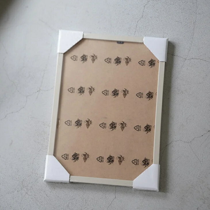 WANDKIND | SOLID WOOD FRAME (taupe) | A4 ポスターフレーム 額縁 トープ 木製 ギフト 玄関 フォトフレーム リビング ...