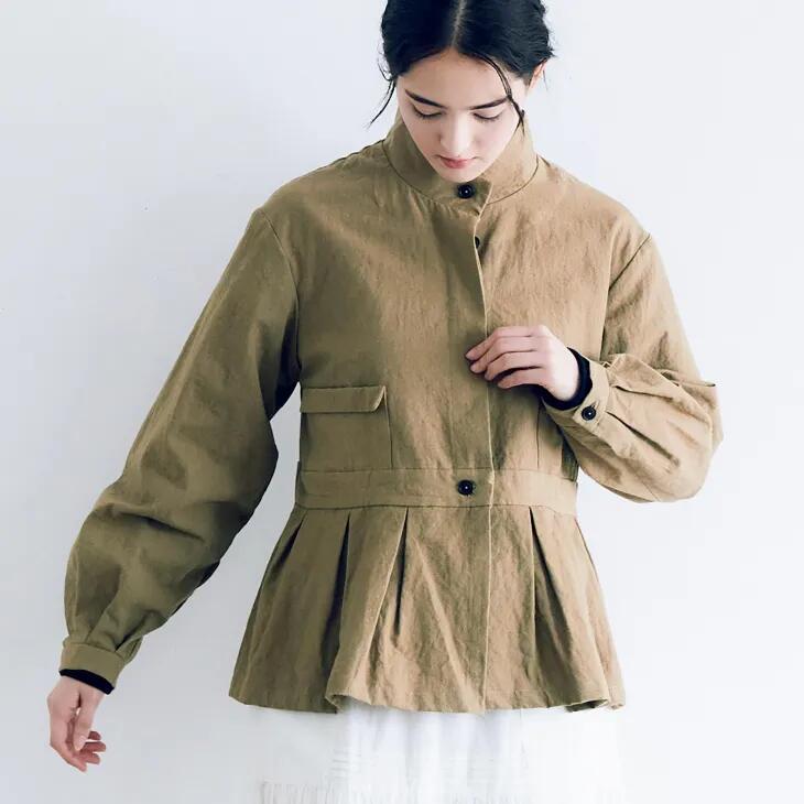 MAGALI | コットンリネン・アンティークキャンバス・ハイネックジャケット (カーキ) | マガリ アウター