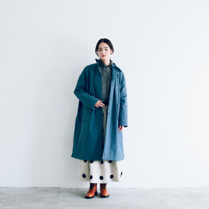 MAGALI | オールドコットンナイロンリネン・フリルカラーパディットコート (ダスティーブルー) | マガリ アウター コート ダウン シンプル ナチュラル