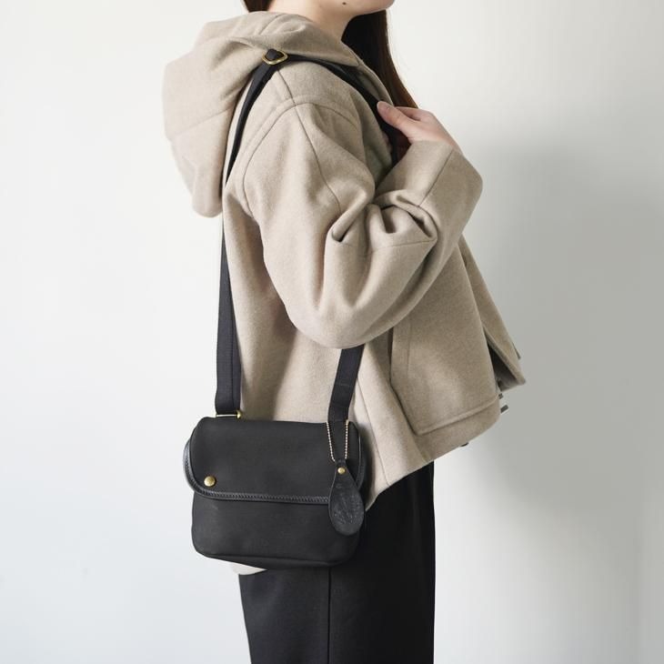 BRADY | AVON MINI (black) | ブレディ ショ�