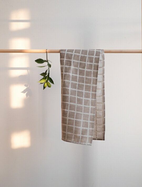 楽天北欧雑貨と音楽 HAFEN ハーフェンFINE LITTLE DAY | RUTIG JACQUARD WOVEN TEA TOWEL - BROWN （47 x 70 cm） | キッチンクロス （no.37112-1）【北欧 リネン インテリア シンプル おしゃれ】