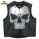 【送料無料】日本未発売 本革・牛革製 HOTLEATHERS [Jumbo Skull Vest] ジャンボスカル ベスト 裏地もスカル柄 本国ハーレー乗り愛用の米国バイカー専門アパレルブランド「ホットレザー」からの直輸入品 【 HOTLEATHERS Jumbo Skull Vest 】 本場のアメリカンバイカー達が愛するクラシックスタイルの本格派レザーベスト 表地と裏地にジャンボスカルのアートを施したモデル 【特徴】 使い込むほど馴染み、経年変化でレザー特有の本場アメリカンな雰囲気が味わえます。 米国ならではのビッグサイズなので、体の大きな方にもおススメです。 【仕様】 ・表地:ヘビーウェイト・トップグレインカウハイド(牛革) ・裏地:プリント柄が施されたポリエステル生地 ・背中側の方が少し丈の長いデザイン ・YKK製のブラックジッパーで開閉 ・ブラックカラー ・外側ポケット2箇所 ・内側ポケット2箇所 【サイズにご注意下さい】 ※USサイズは、日本サイズよりワンサイズ程度大きめに作られています。 例えばUSサイズ表記「M」の実際の大きさは、日本サイズ「L」に相当します。 必ずサイズ表をご確認の上、サイズをお選びください。 ※サイズは目安です。商品の個体差や個人差により着用感は異なる場合がございます。 ※商品の仕様やデザインはメーカー都合により予告なく変更になる場合がございます。 【当店に在庫がある】商品は1〜2営業日以内に発送。当店に在庫が無く、【米国メーカーからお取り寄せ可能】な場合は通常お届けまでに「1〜2週間前後」のお時間を頂いております。【メーカーに在庫がない商品】に関しましては、お届けまでに「1ヶ月以上」、またはタイミングにより「売り切れ」や「生産終了」となっている場合がございます。納期や商品についてのご不明な点などがございましたら、どうぞお気軽にお問い合わせ下さい。商品画像はできる限り現品を再現するように心がけておりますが、ご利用のモニターにより差異が生じますので予めご了承下さい。 当店に在庫がある商品は1〜2営業日以内に発送。米国メーカー在庫品で1〜2週間前後、在庫がない商品に関しましては、売り切れ・廃盤もしくは1ヶ月以上お時間を頂戴致します。