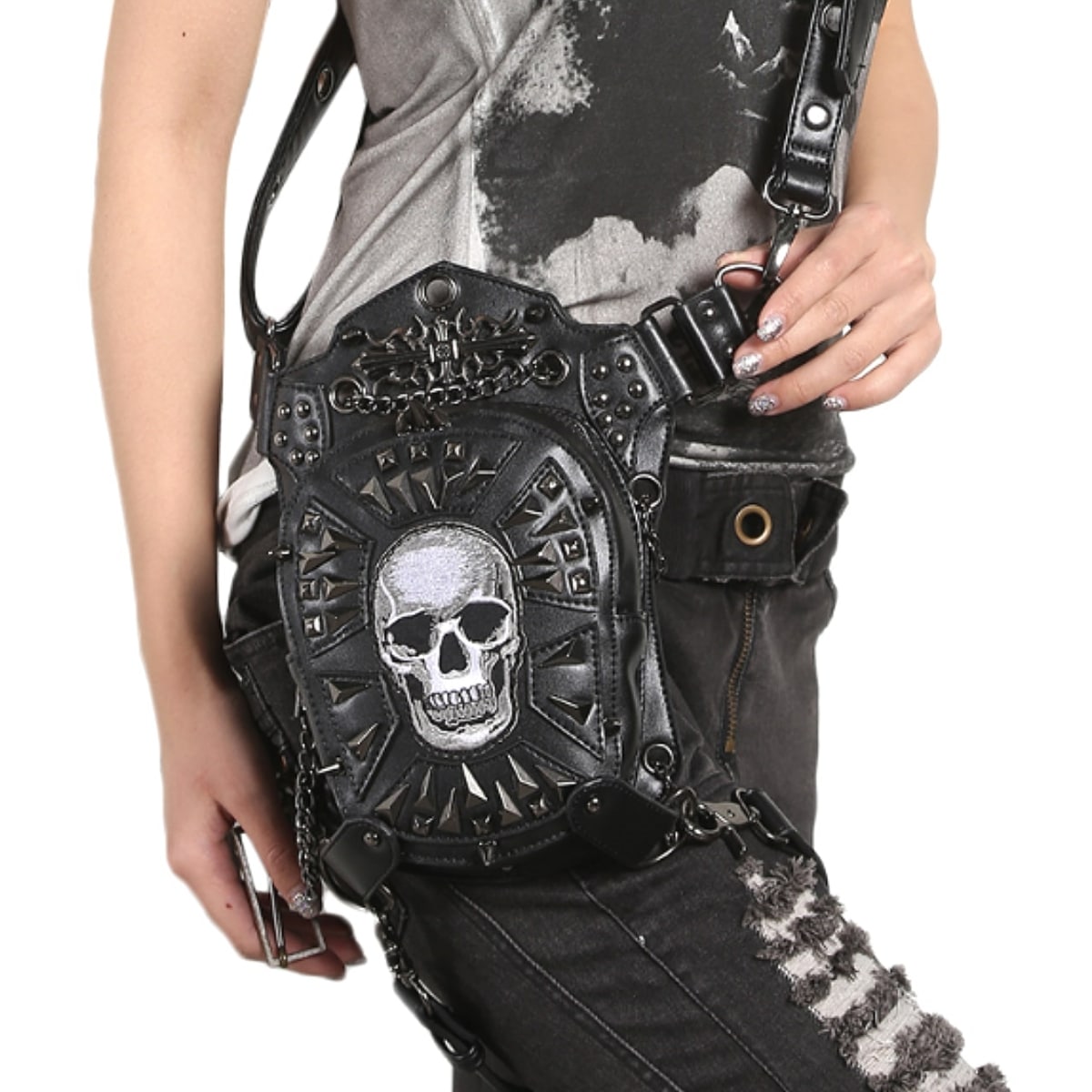 PU Leather Studs Embroidered Skull Waist Bag PUレザー スタッズ エンブロイダリー スカル ウエスト バッグ ブラック 黒 パンク ゴシック バイクに ボディバッグ レッグバッグ ショルダーバッグ 骸骨 刺繍 ホルスター 何通りもの使い方が可能