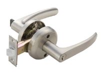 玄関ドアノブをレバーハンドルへ交換、鍵付き間仕切錠60