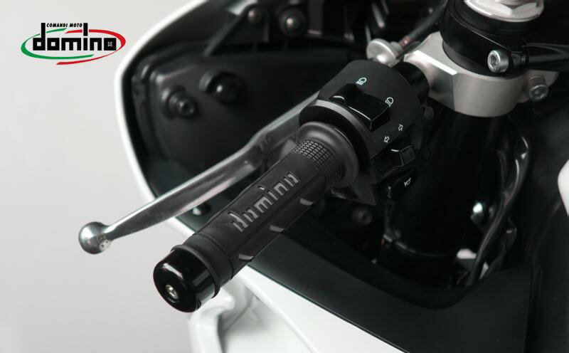 domino/�ɥߥ� ����å� ���ȥ꡼�ȥ����� �֥�å�X���졼