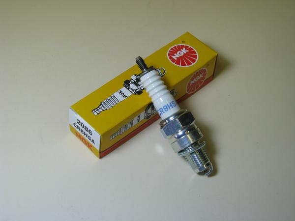 NGK スパーク プラグ　CR8HSA　レジスター 正規品