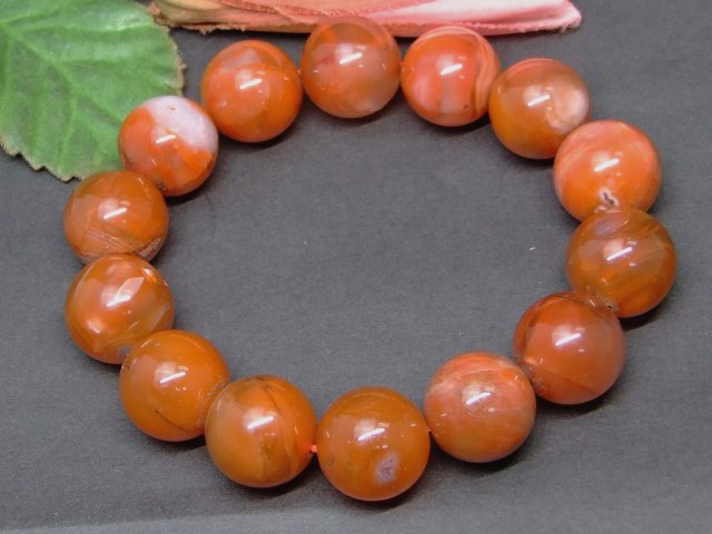 g3-2175A　　今月の半額 16mm〜17mm AA ナンホンメノウ ナンホーンアゲート 南紅瑪瑙 ブレスレット 内径18cm ポーチ付き 送料無料有 中国産 天然石 パワーストーン