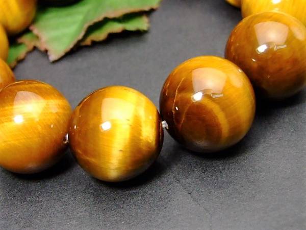 ≪32364F≫●18mm●AAA黄虎目石タイガーアイ●鑑別済・本物保証●内径17cm●ブレスレット●送料無料●南アフリカ共和国産●天然石●パワーストーン