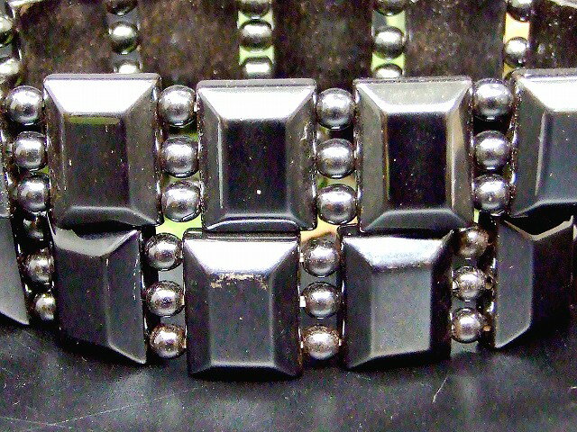 H3-35S　　工場処分品特価 今月半額以下 わけあり ヘマタイト 4mm〜16mm×12mm ブレ...
